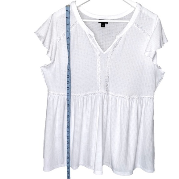 TORRID Babydoll Knit Top Short Sleeve Notch Neck Lace Trim White Women Plus SZ 1 - Picture 7 of 14